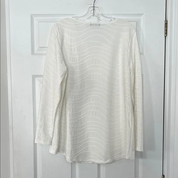 Chic Cream Wave Pattern Long Sleeve Top - Picture 5 of 5
